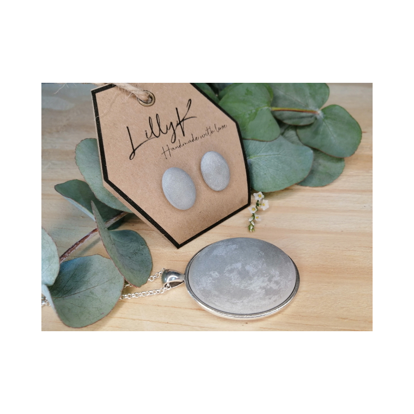 Cement oval shaped pendant necklace